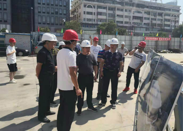 观摩现场 观摩现场